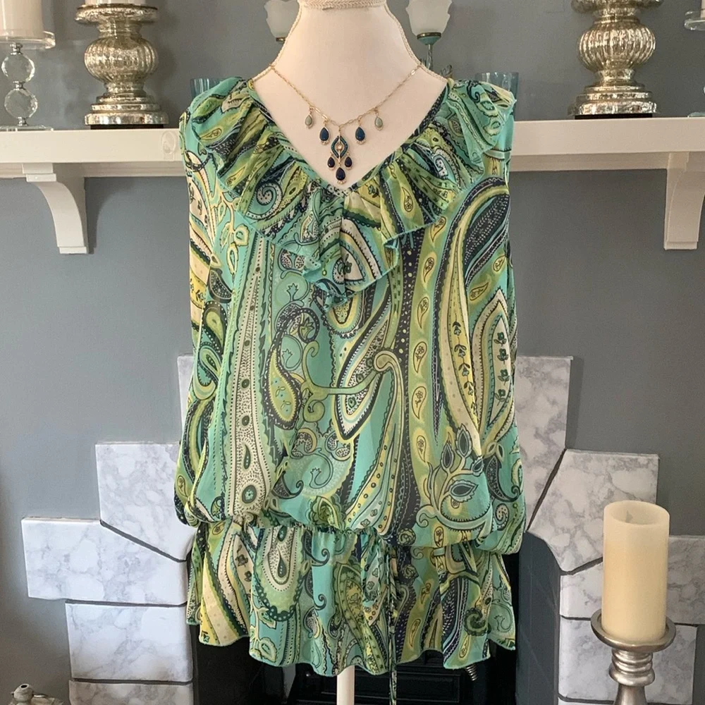 Ruby Rox Top - Picture 2 of 11